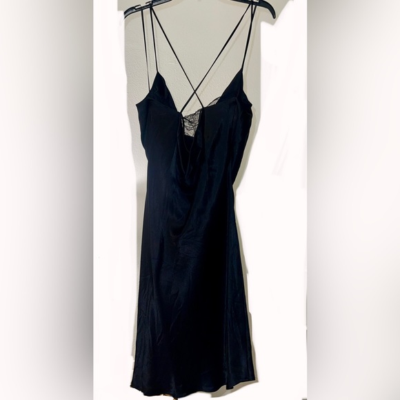 Zara Satin Effect Lace Black Mini Dress - Picture 3 of 11